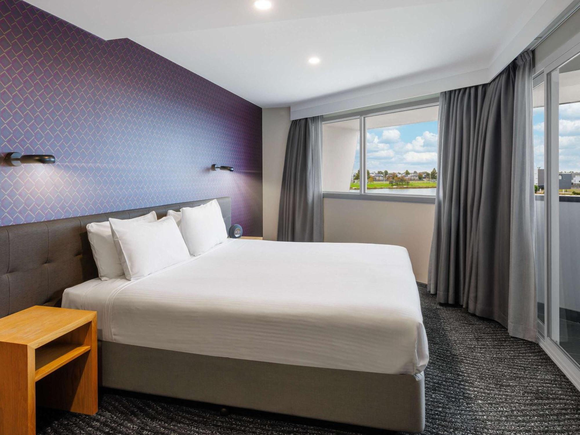 Mercure Melbourne Кэролайн Спрингс Экстерьер фото